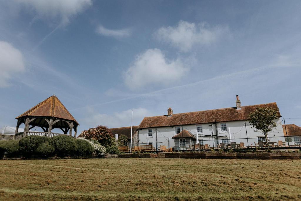The Ferry House Bed and Breakfast Eastchurch Eksteriør billede